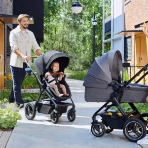 ¡B-TOUR, el carrito multitarea perfecto para tu bebé! Convertible, cómodo y adaptable. Disfruta de paseos sin preocupaciones desde el nacimiento hasta los 4 años. ¡Una solución completa para familias felices!