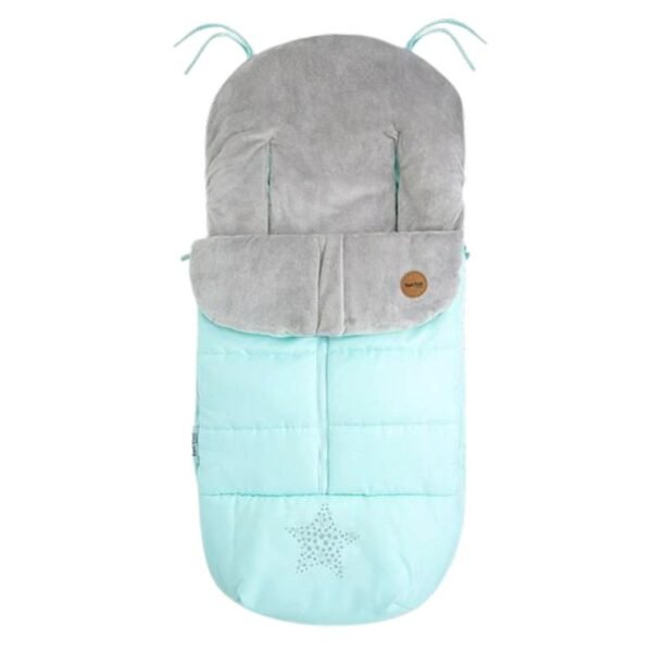 El saco universal de Tuc Tuc combina comodidad y estilo para los más pequeños.