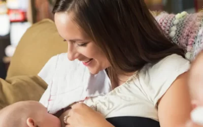 Mujeres que participan en grupos de apoyo a la lactancia disminuyen a la mitad las consultas médicas de sus bebés