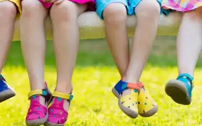 Beneficios de los zapatos respetuosos para niños