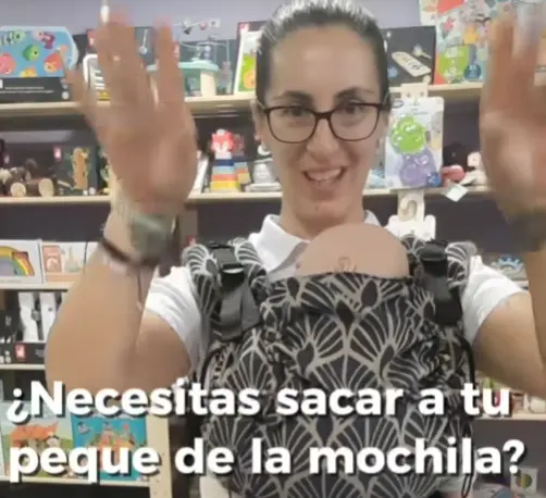 necesitas sacar a tu bebé de la mochila?