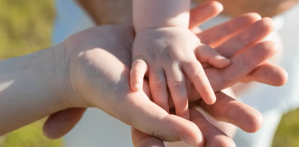 padres e hijos, crecen y aprenden juntos.